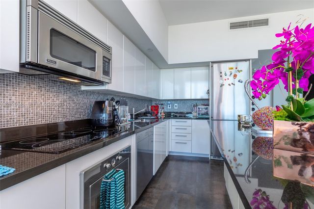 92 SW 3rd St 5108, Miami, FL 33130