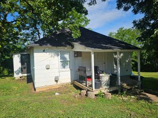 1231 Jefferson Avenue, West Plains, MO 65775