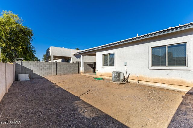 6842 N 81ST Drive, Glendale, AZ 85303