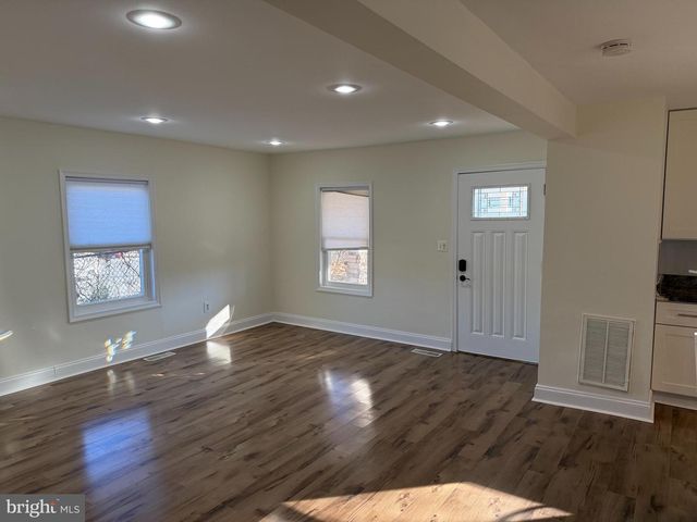 9300 SANGER ST, Lorton, VA 22079