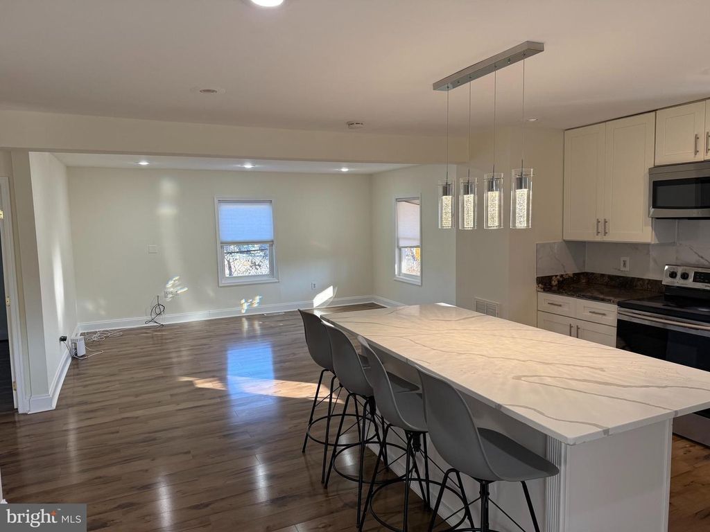 9300 SANGER ST, Lorton, VA 22079