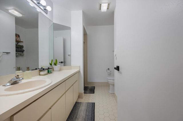 4475 Willow Pond Road B, West Palm Beach, FL 33417