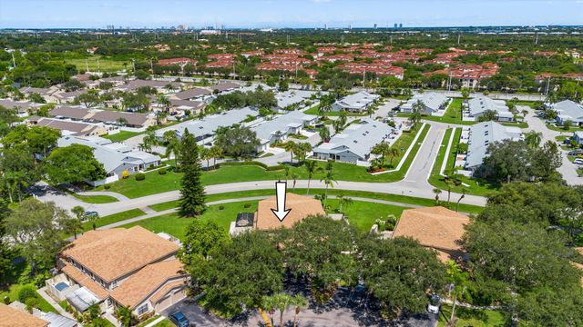 4475 Willow Pond Road B, West Palm Beach, FL 33417