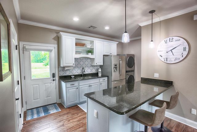 220 SOUTHMILL DR, Eads, TN 38028