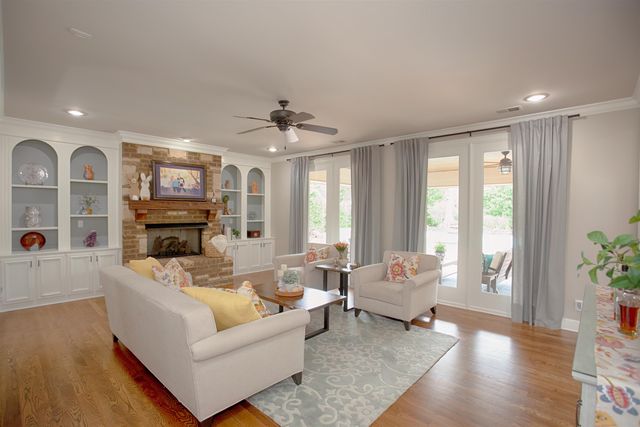 220 SOUTHMILL DR, Eads, TN 38028
