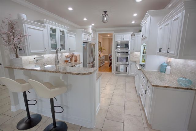 220 SOUTHMILL DR, Eads, TN 38028