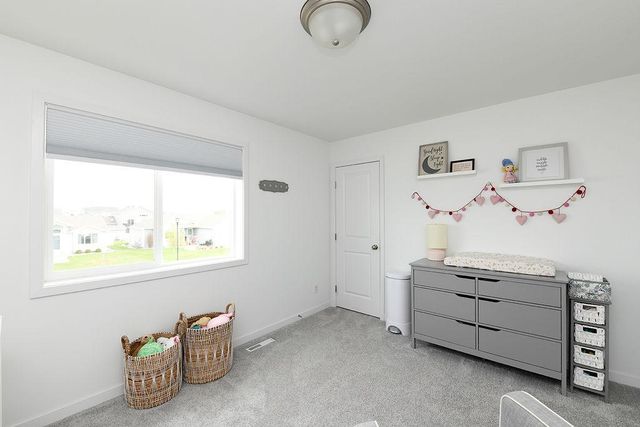 6620 57th Avenue S, Fargo, ND 58104