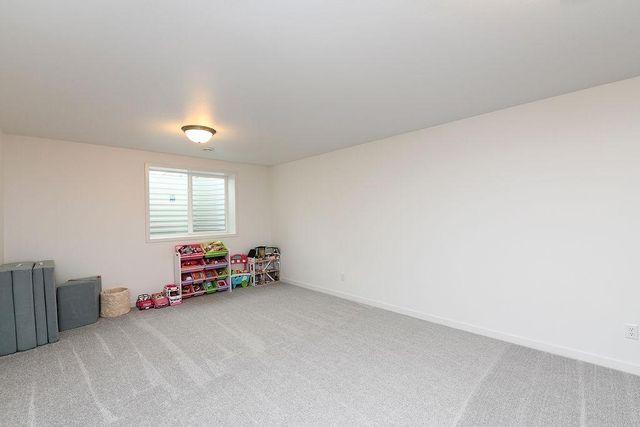 6620 57th Avenue S, Fargo, ND 58104