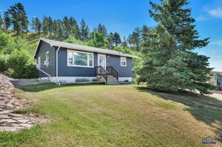 1916 HILLSVIEW DR, Rapid City, SD 57702