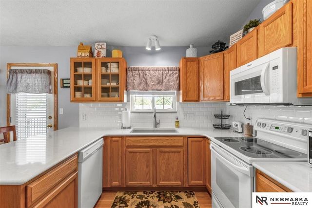 3334 W Rose Street, Lincoln, NE 68522
