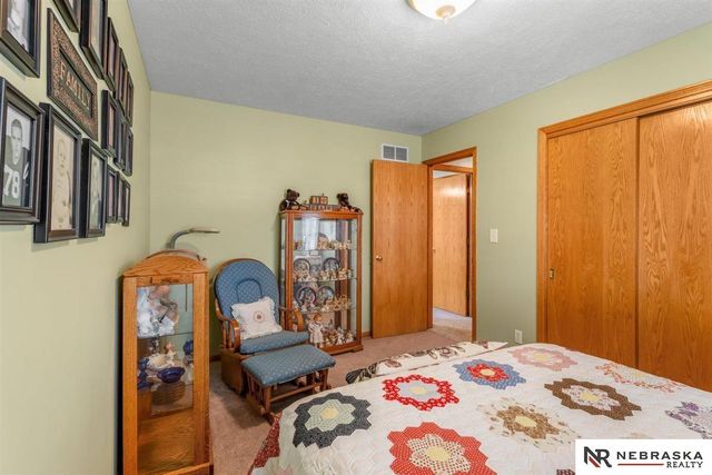 3334 W Rose Street, Lincoln, NE 68522