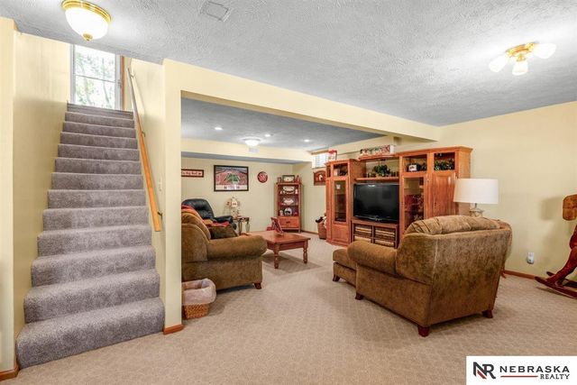 3334 W Rose Street, Lincoln, NE 68522