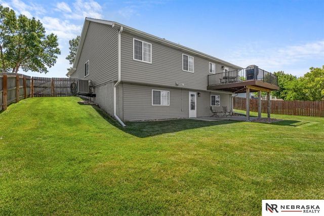 3334 W Rose Street, Lincoln, NE 68522