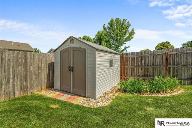 3334 W Rose Street, Lincoln, NE 68522