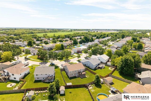 3334 W Rose Street, Lincoln, NE 68522