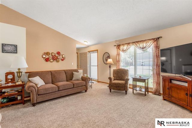 3334 W Rose Street, Lincoln, NE 68522