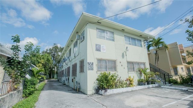 461 SW 6th Street 4, Miami, FL 33130