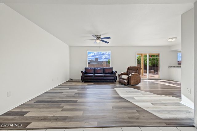 16432 N 45TH Avenue, Glendale, AZ 85306