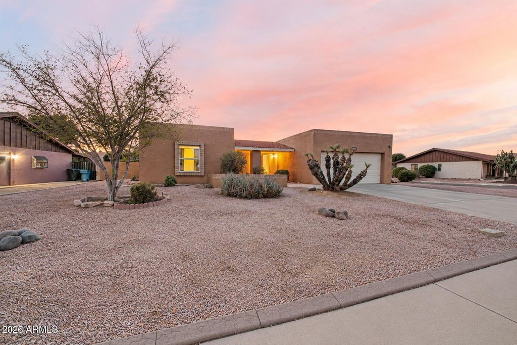 16432 N 45TH Avenue, Glendale, AZ 85306 — photo 2