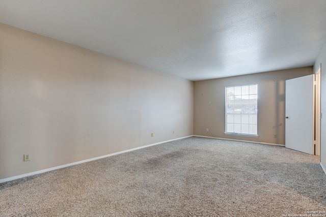 7500 Callaghan Rd Apt 255, San Antonio, TX 78229