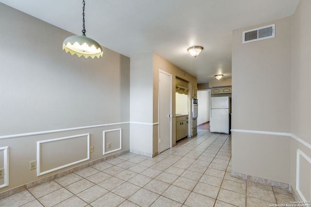 7500 Callaghan Rd Apt 255, San Antonio, TX 78229