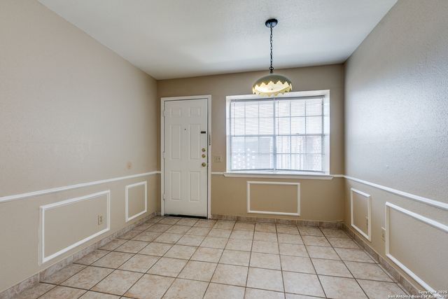 7500 Callaghan Rd Apt 255, San Antonio, TX 78229