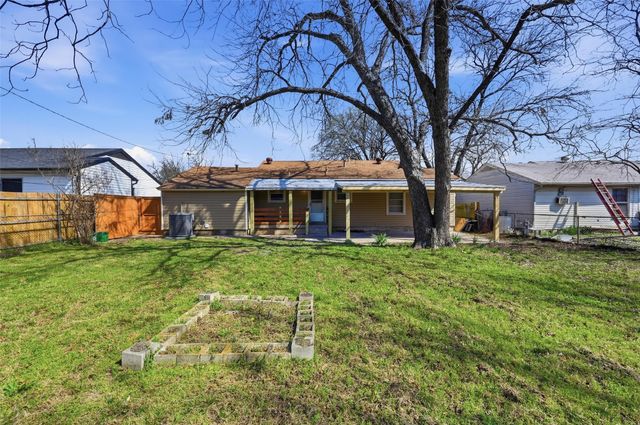 1010 Clarice Street, Grand Prairie, TX 75051