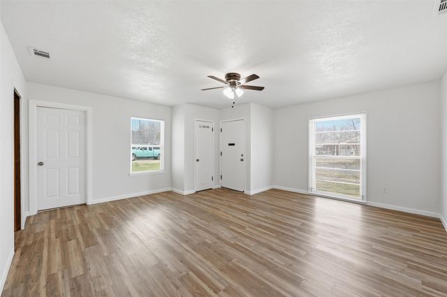 1010 Clarice Street, Grand Prairie, TX 75051