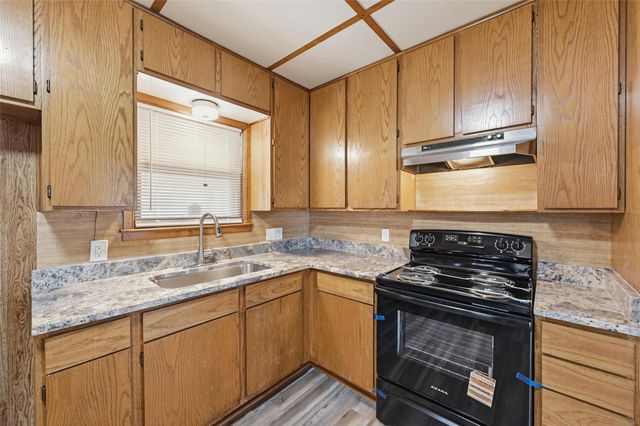 1010 Clarice Street, Grand Prairie, TX 75051