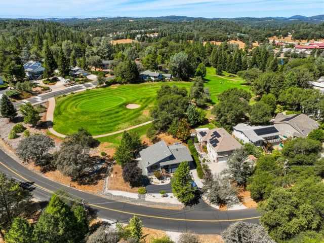 23246 Sunset Ridge Dr, Auburn, CA 95602
