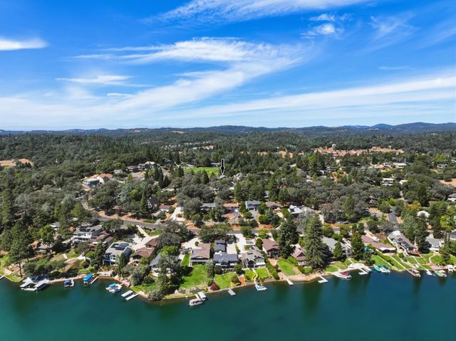 23246 Sunset Ridge Dr, Auburn, CA 95602