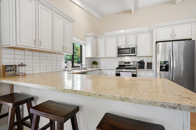 23246 Sunset Ridge Dr, Auburn, CA 95602