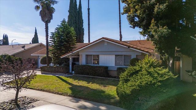 4825 Rue Orleans Court, San Jose, CA 95136
