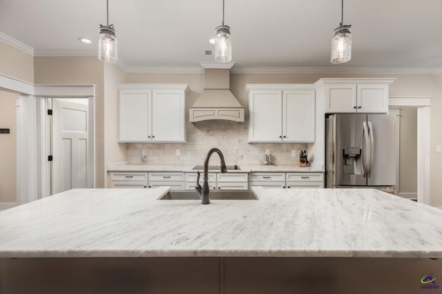 415 Stonegate Trail, Perry, GA 31069