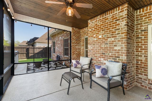 415 Stonegate Trail, Perry, GA 31069