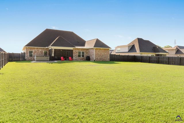 415 Stonegate Trail, Perry, GA 31069