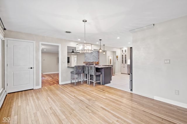 8853 Briarclift Road, Indianapolis, IN 46256