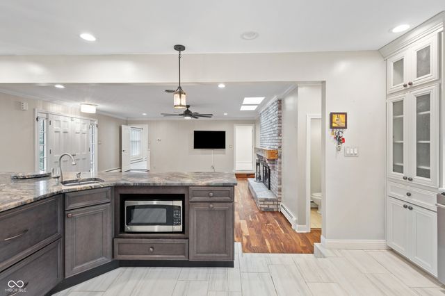 8853 Briarclift Road, Indianapolis, IN 46256