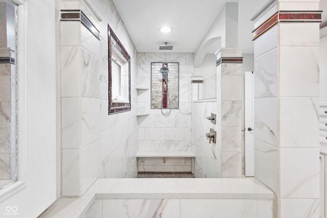 8853 Briarclift Road, Indianapolis, IN 46256