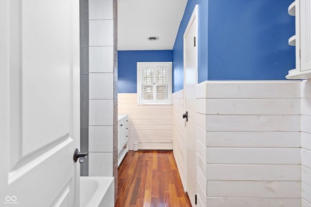 8853 Briarclift Road, Indianapolis, IN 46256