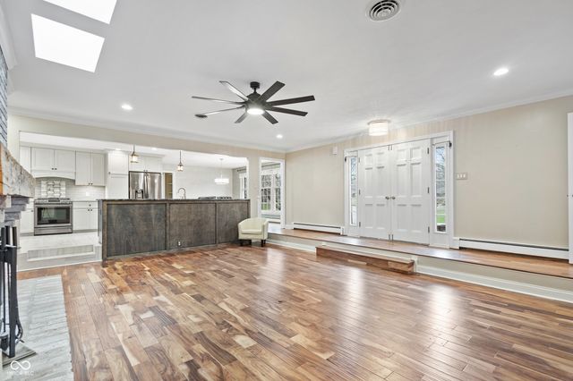 8853 Briarclift Road, Indianapolis, IN 46256