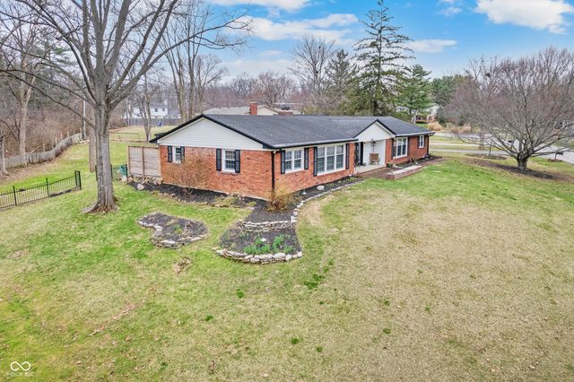 8853 Briarclift Road, Indianapolis, IN 46256