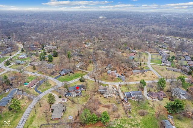 8853 Briarclift Road, Indianapolis, IN 46256