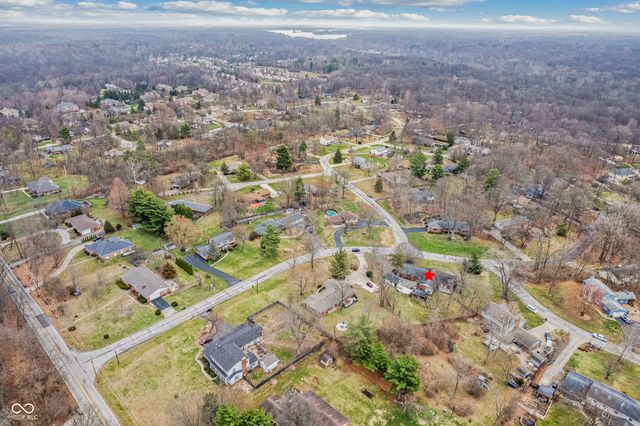 8853 Briarclift Road, Indianapolis, IN 46256