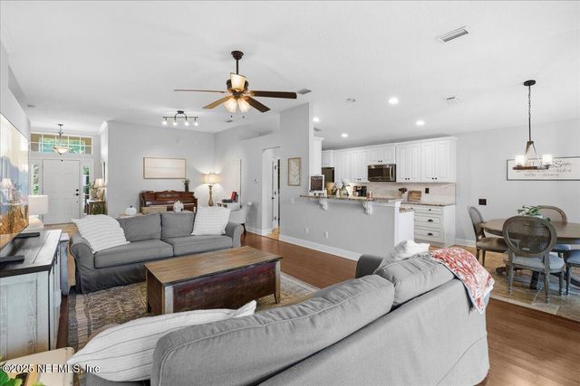 1305 FAIRWAY VILLAGE Drive, Fleming Island, FL 32003