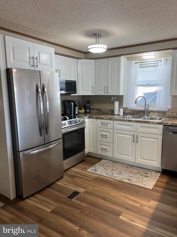 33 WESTVIEW TER, Womelsdorf, PA 19567