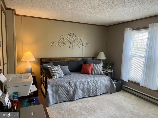 33 WESTVIEW TER, Womelsdorf, PA 19567