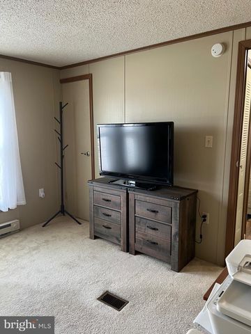 33 WESTVIEW TER, Womelsdorf, PA 19567