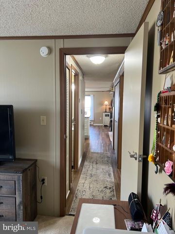 33 WESTVIEW TER, Womelsdorf, PA 19567