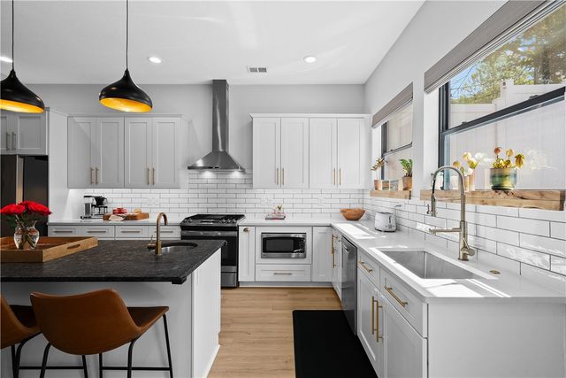 5324 Keystone St, Lawrenceville, PA 15201